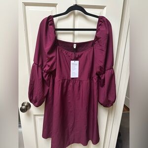 Women's Burgundy Top